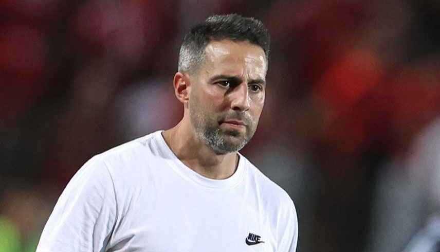 مدرب الزمالك فيريرا (إكس)