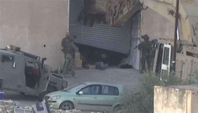 من المسافة صفر وخلال بث مباشر..الجيش الإسرائيلي يعدم شابين فلسطينيين في جنين