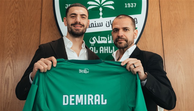 ديميرال "أهلاوي" حتى 2029