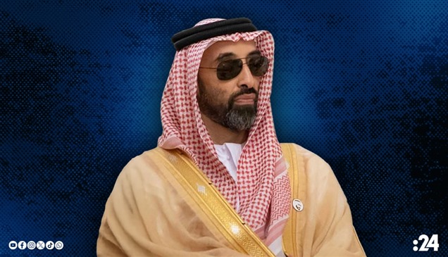 طحنون بن زايد ومدير مكتب التحقيقات الفيدرالي الأمريكي يشهدان توقيع اتفاقيات تعاون أمنية