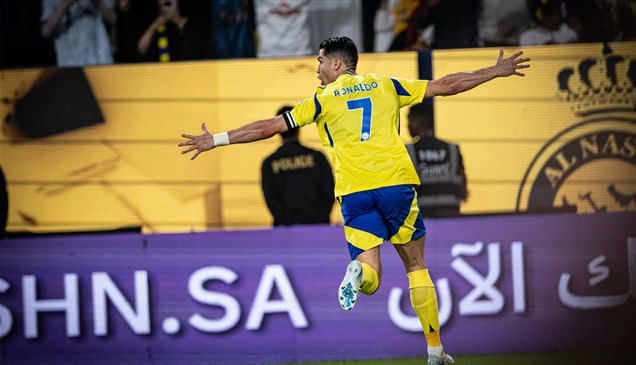 بفضل ثنائية رونالدو.. النصر يقلب الطاولة على الرياض 