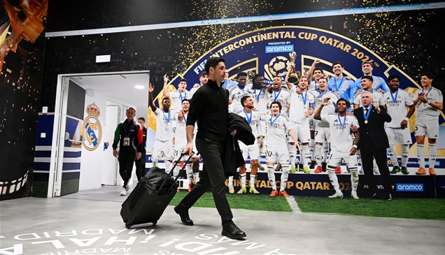ما علاقة مدرب برشلونة السابق بانتصار آرسنال؟.. أرتيتا يكشف