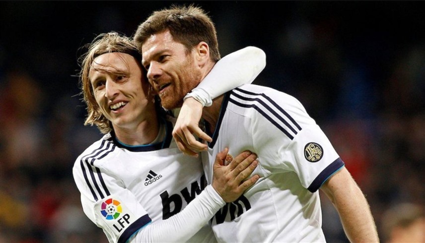 تشابي ألونسو ولوكا مودريتش (إكس)