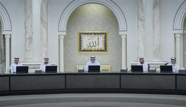 "تنفيذي الشارقة" يصدر قراراً بتنظيم "السمسرة" في سوق الحراج