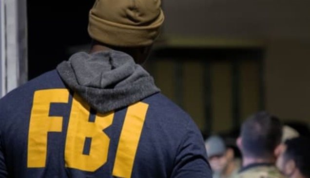 FBI يلاحق "764".. جماعة رقمية خطيرة تجند المراهقين للعنف وإيذاء النفس