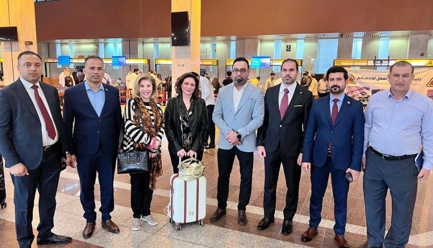 إلهام شاهين وهالة سرحان مع الوفد العراقي "أرشيفية"