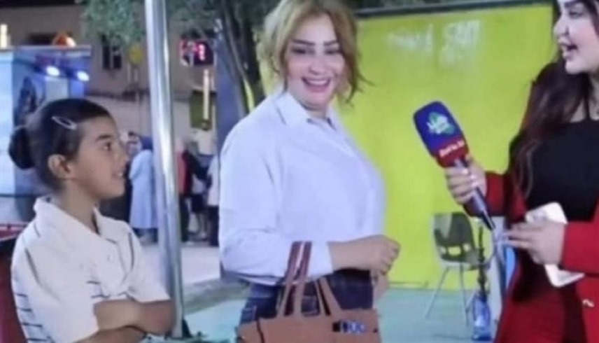 توبيخ فتاة من والدتها عبر منصات التواصل يثير ضجة 