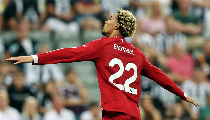 لاعب ليفربول إيكيتيكي (رويترز)