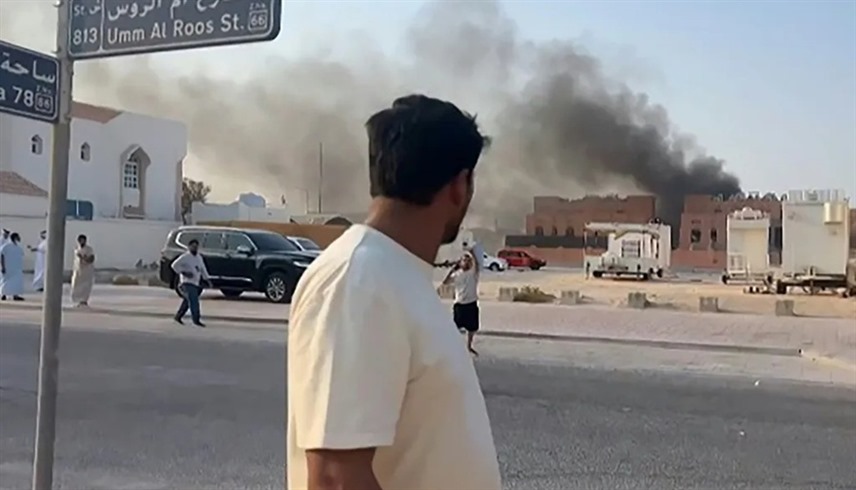 تصاعد الدخان من موقع اجتماع قادة حماس في الدوحة الثلاثاء (أرشيف)