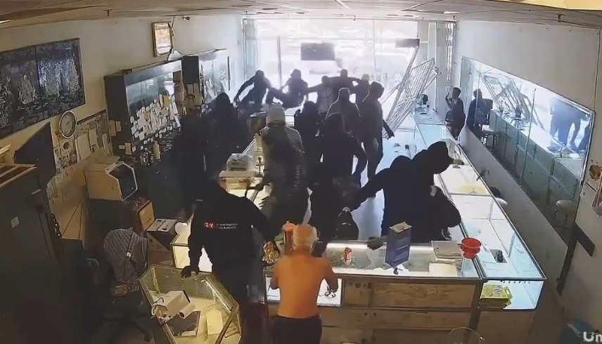 لقطات من الفيديو