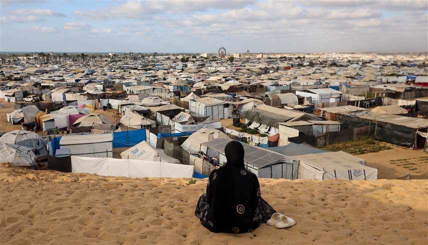 خيم النازحين الفلسطينيين في جنوب قطاع غزة (أ ف ب)