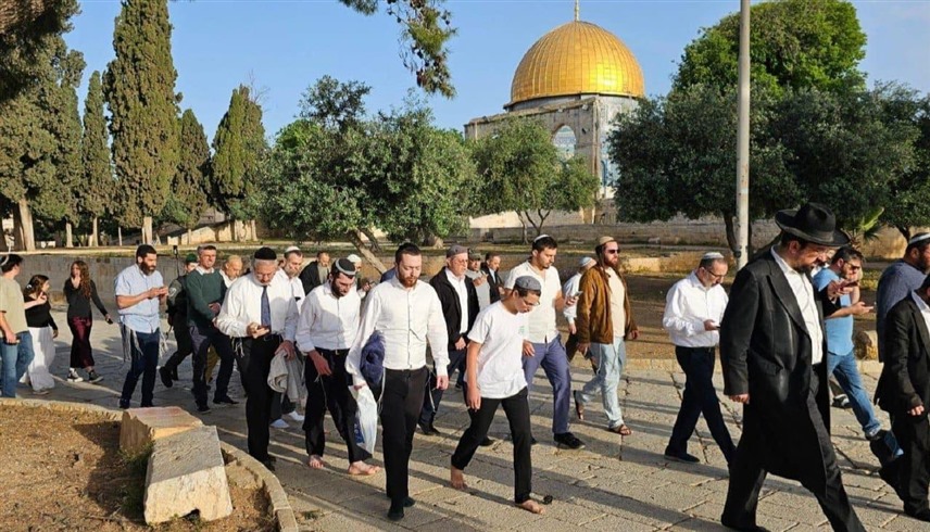 مستوطنون إسرائيليون في باحة المسجد الأقصى (أرشيف)