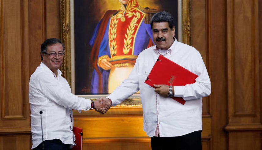 الرئيس الفنزويلي نيكولاس مادورو ونظيره الكولومبي غوستافو بيترو (أرشيف)