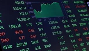 سبتمبر يختبر صناديق التحوط.. السندات تضغط والأسهم تمنح متنفساً