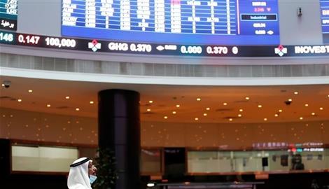 معظم بورصات الخليج مرتفعة عند الإغلاق.. وتراجع الأسهم المصرية