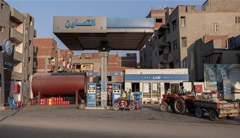 مصر تراهن على الرقمنة لضبط توزيع الوقود.. كيف تعمل المنظومة الجديدة؟
