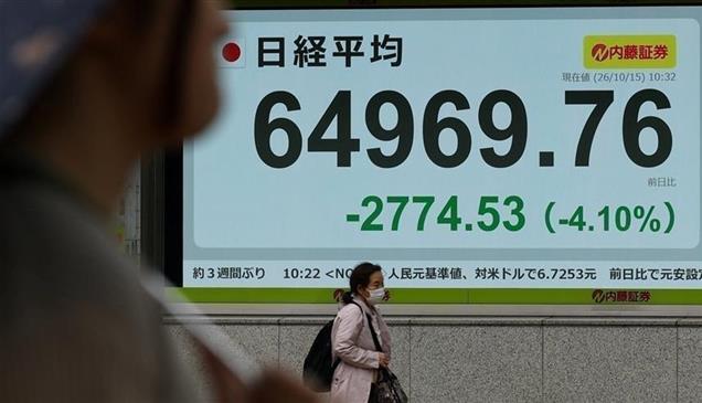 أسهم الذكاء الاصطناعي تقود خسائر اليابان.. نيكي يهبط 3.5%