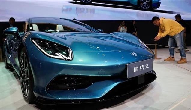 إيرادات "بي واي دي" ترتفع 28% في الربع الثالث