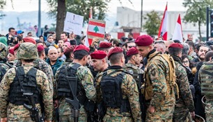 توازنات جديدة في لبنان.. هل تقترب لحظة نزع سلاح حزب الله؟ 