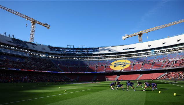  240 مليون يورو تضع برشلونة في ورطة بسبب الكامب نو 