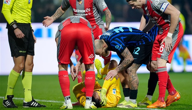 مشجع فقد 3 أصابع وحرم إنتر من اللاعب رقم 12  