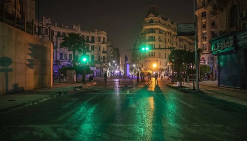 أحد شوارع وسط البلد في القاهرة (أ.ب)