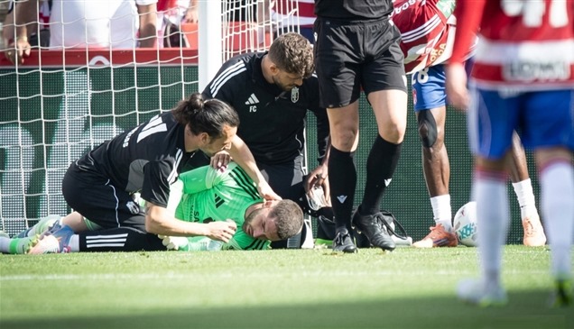ضربة موجعة لمنتخب الجزائر.. كسر في الفك يضع زيدان خارج الحسابات
