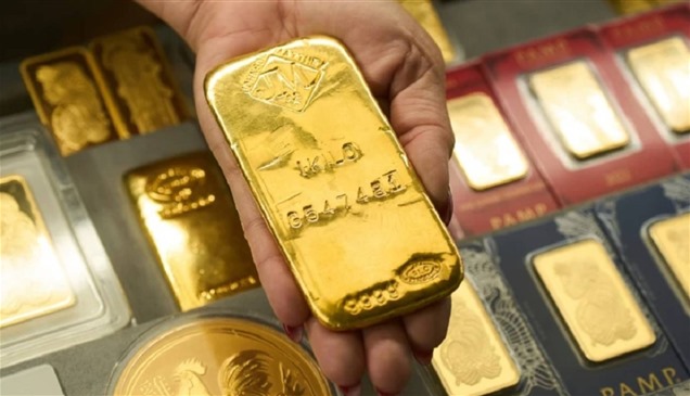 هبوط الذهب بعد تضاؤل الآمال في خفض أسعار الفائدة 