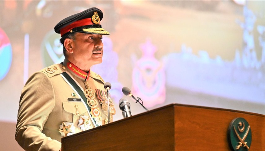 قائد الجيش الباكستاني: نقود مهمة لدفع أمريكا وإيران إلى طاولة المفاوضات 