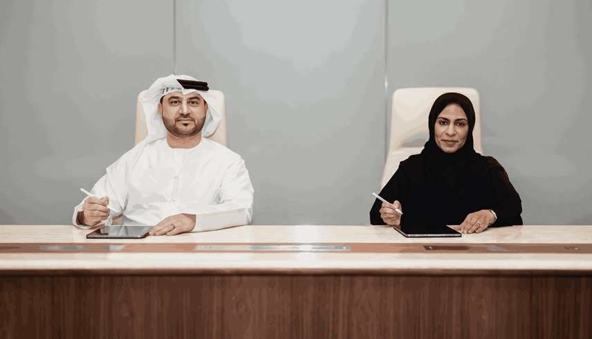دبي تُحوّل اشتراكات مواقف المدارس إلى نظام رقمي متكامل 
