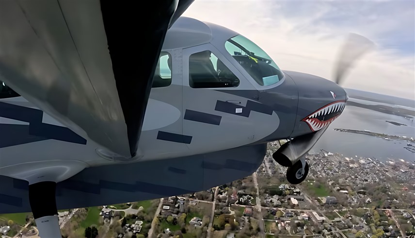 طائرة Cessna Caravan خلال رحلتها التجريبية بالـ AI