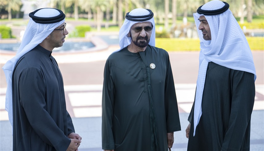رئيس الدولة ونائباه يعزون أمير الكويت بوفاة الشيخ عبدالله محمد الجابر الصباح 