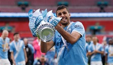 ريال مدريد يستهدف رودري بـ "سعر واقعي" لترميم خط الوسط