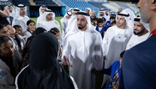 سيف بن زايد يلتقي فريقي بني ياس للجوجيتسو والكرة الطائرة