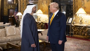 محمد بن زايد وترامب يبحثان هاتفياً التطورات في الشرق الأوسط