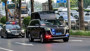 سيارات مزودة بتشويش إلكتروني.. كيف تؤمّن مركبات ترامب نفسها ضد الطائرات المسيّرة؟