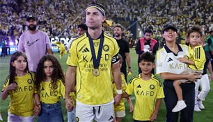 بفضل تأثير كريستيانو.. النصر يقتحم قائمة أكثر 10 أندية مبيعاً للقمصان في العالم