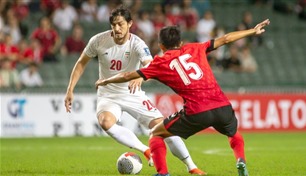 رئيس الاتحاد الإيراني يعلق أزمة اللاعب سردار آزمون على شماعة "عدم الاطلاع" 