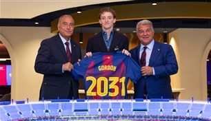 رسمياً.. برشلونة يتعاقد مع الإنجليزي أنتوني غوردن حتى 2031