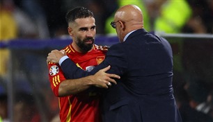 "مثلما أحضرته يمكنني استبعاده".. مدرب إسبانيا يفتح باب الرحيل أمام كارفاخال