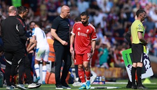 سلوت يثير الجدل بتصريح لاذع ضد معايير محمد صلاح