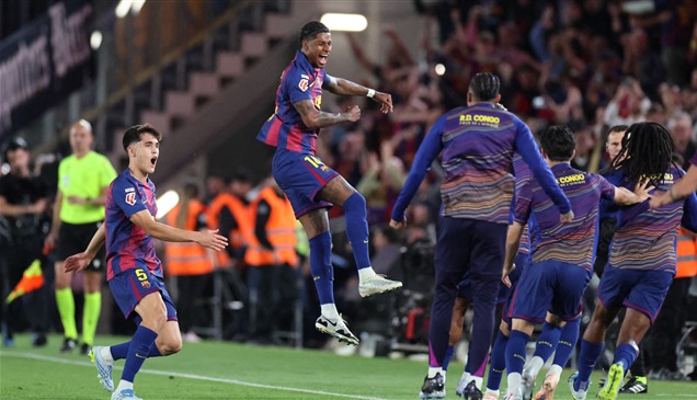 برشلونة يقهر ريال مدريد ويتوج بطلاً لـ"الليغا" 