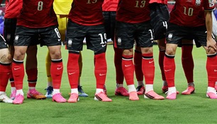 أسباب تسويقية تدفع نايكي وأديداس للاعتماد على الأحذية الوردية