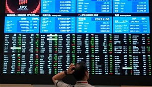 أسهم وول ستريت ترتفع بعد ذروة قياسية للمؤشر داو جونز