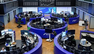 انخفاض الأسهم الأوروبية إلى أدنى مستوى في أسبوعين 