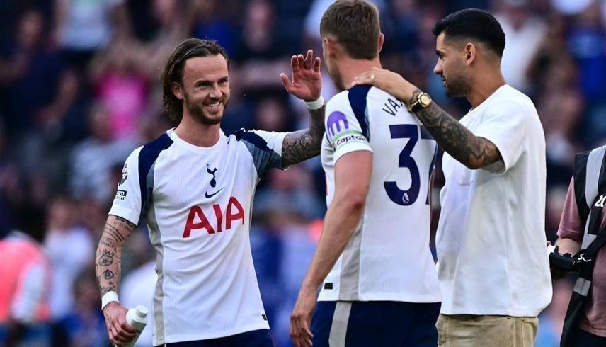قميص توتنهام الأغلى في الدوري الإنجليزي (أ ف ب)
