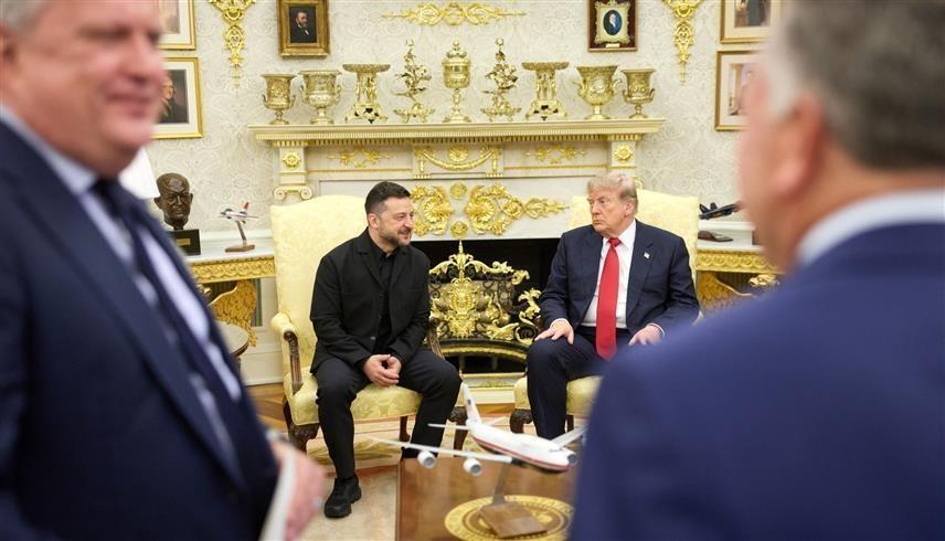الرئيس الأمريكي دونالد ترامب يستقبل نظيره الأوكراني فولوديمير زيلينسكي في البيت الأبيض (أ ف ب) 