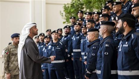 محمد بن زايد لفريق الإمارات للبحث والإنقاذ: نفخر بكم في كل المحافل الدولية