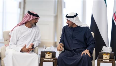 رئيس الدولة يستقبل ولي عهد عجمان ويبحثان شؤون الوطن والمواطن