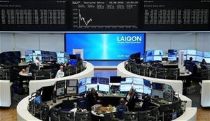 "داكس" الألماني يهبط من قمته وسط صعود النفط وعوائد السندات